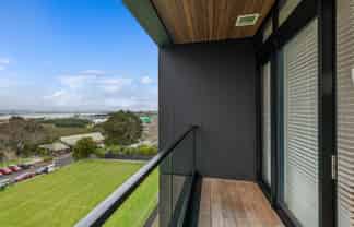 406/80 Anzac Street, Takapuna