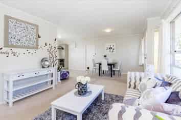 2/15 Tane Street, New Lynn