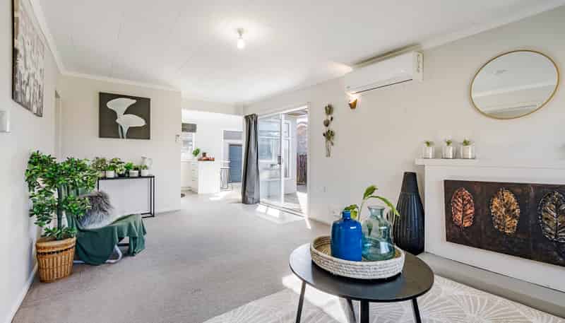 71 Clifton Drive, Waitara