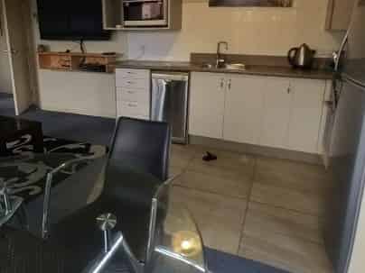 37 Hyde Avenue - Downstairs, Richmond Heights