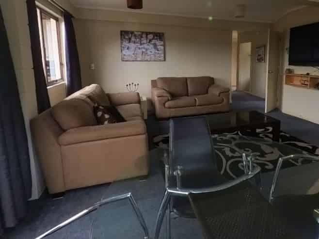 37 Hyde Avenue - Downstairs, Richmond Heights