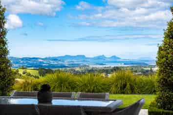 144 Golf Harbour Drive, Maunu