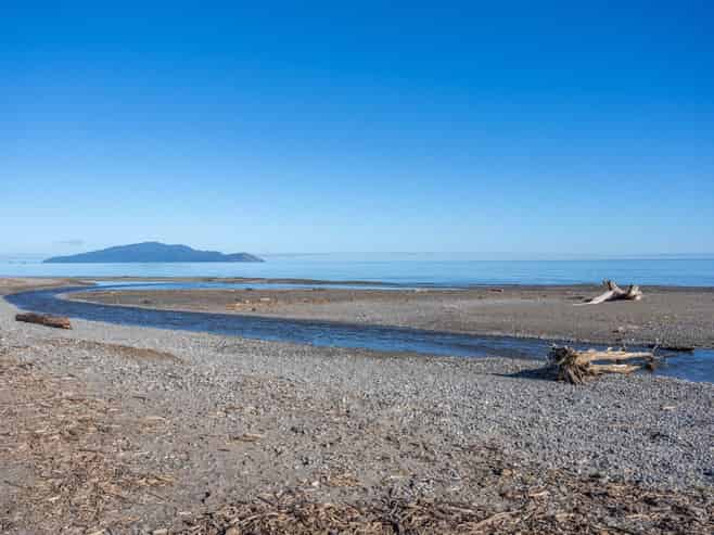 61 Gawler Street, Te Horo Beach