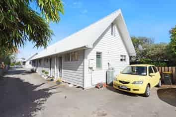7/17  Udy Street, Petone