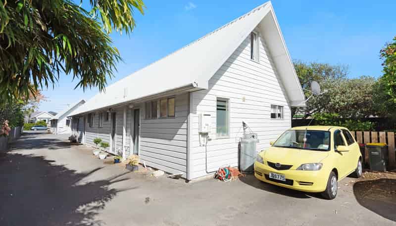 7/17  Udy Street, Petone
