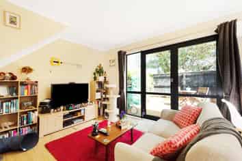 7/17  Udy Street, Petone