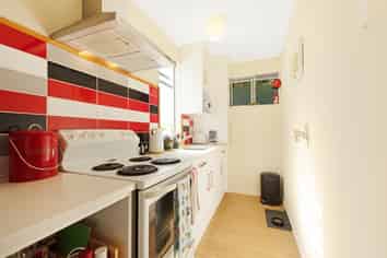 7/17  Udy Street, Petone