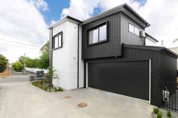 1A Atherton Road, Epsom