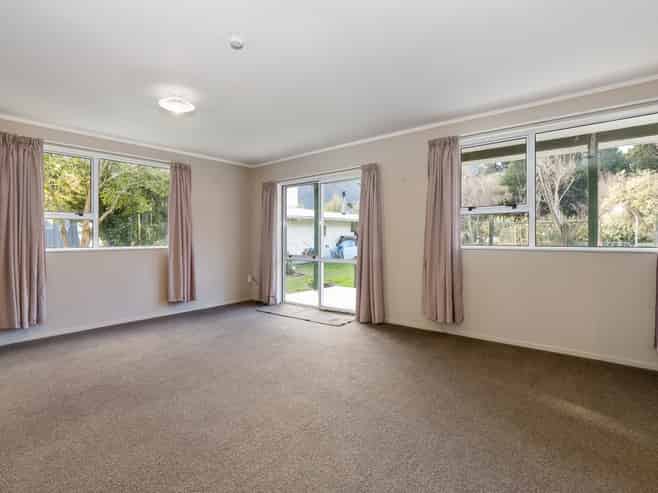 555 State Highway 1, Picton