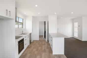 16 Valencia Place, Manurewa