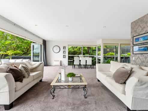 143 Attwood Road, Paremoremo