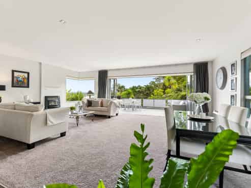 143 Attwood Road, Paremoremo