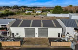 Versatile warehouse with excellent access