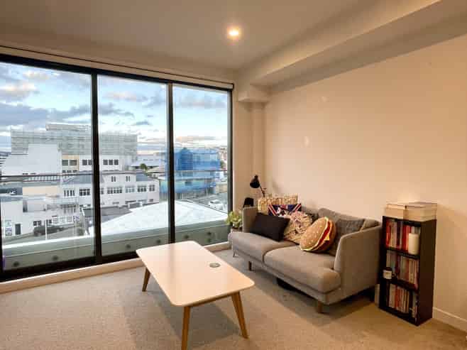 502A/2 Elizabeth Street, Mount Victoria