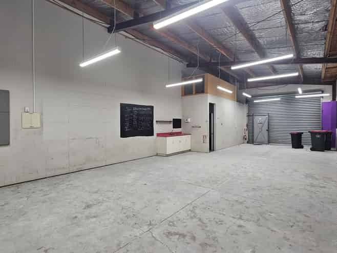 Main street frontage with workshop capability