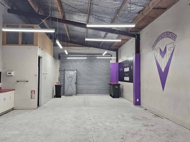 Main street frontage with workshop capability