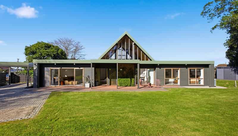 227 Grange Road, Otumoetai