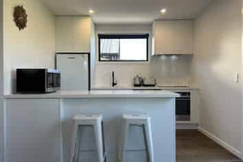19A Woodstock Road, Lower Shotover