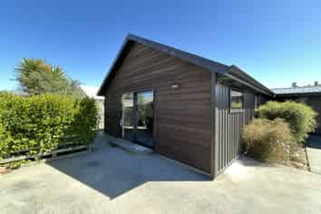 19A Woodstock Road, Lower Shotover