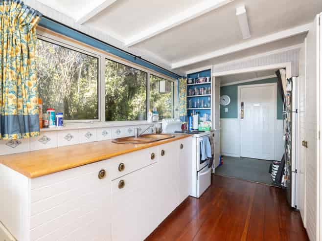 9 Rowling Loop, Lower Moutere
