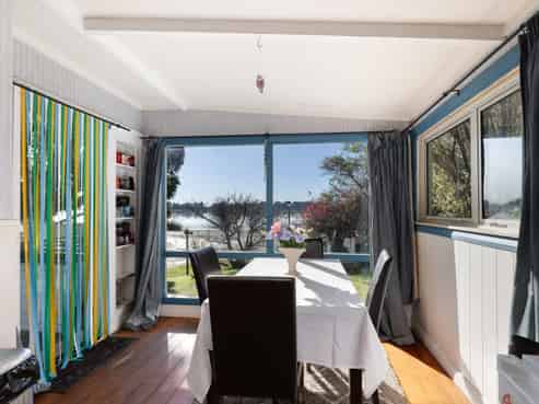 9 & 19 Rowling Loop, Lower Moutere