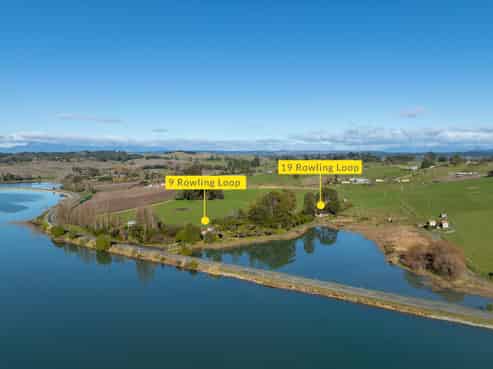 9 & 19 Rowling Loop, Lower Moutere
