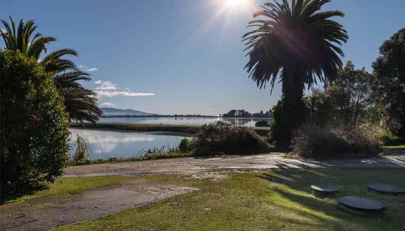 9 & 19 Rowling Loop, Lower Moutere