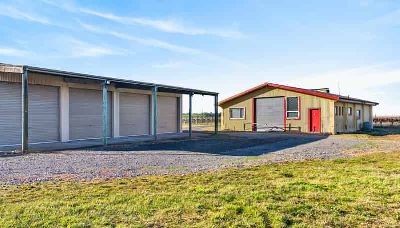 2290 State Highway 50, Roys Hill
