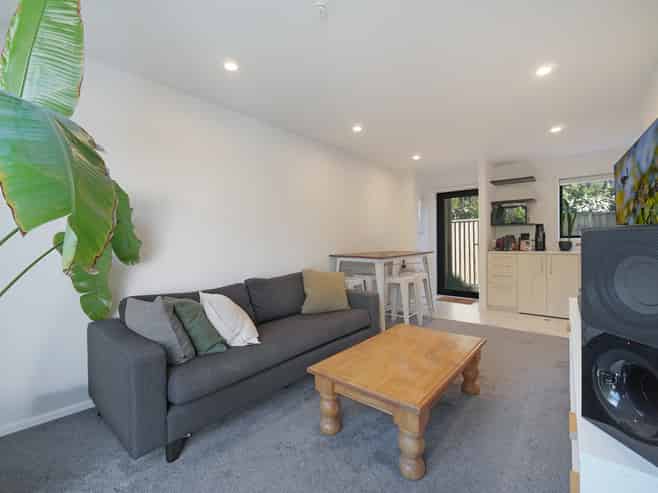10/24 Yeovil Street, Te Atatu Peninsula