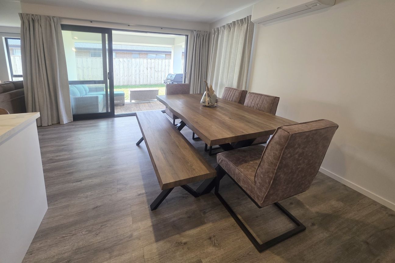 Four Bedroom Beauty! – pohled 3