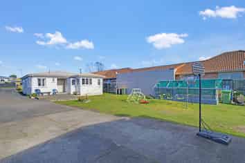 8 York Street, Glenholme