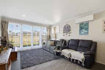 8 York Street, Glenholme