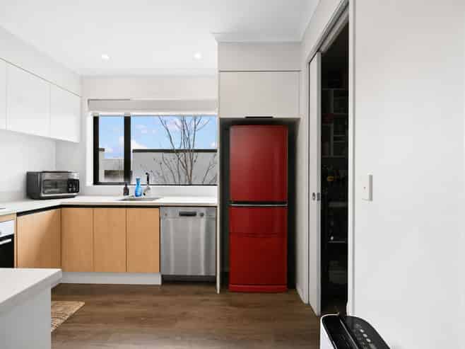 24/182 London Street, Hamilton Central
