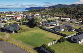 68 Montgomery Crescent, Kinloch