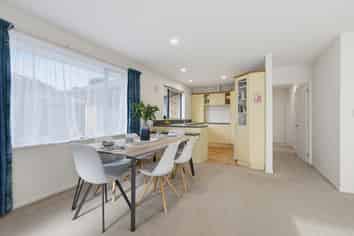 26 Neale Ave, Stoke