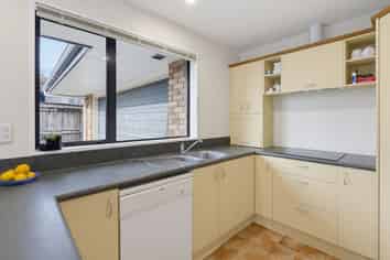 26 Neale Ave, Stoke