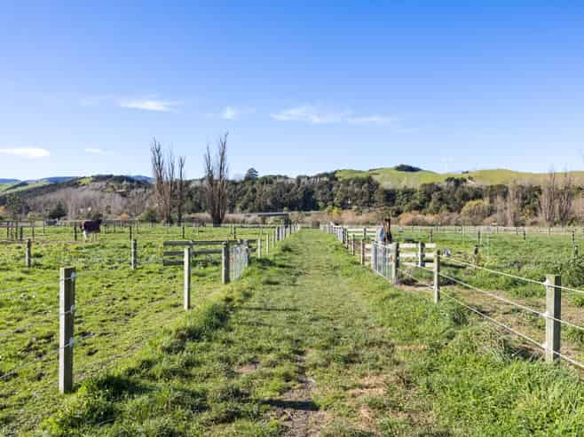 19 River Road, Ashhurst
