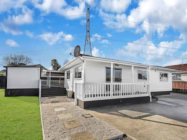 27 Palermo Place, Clover Park
