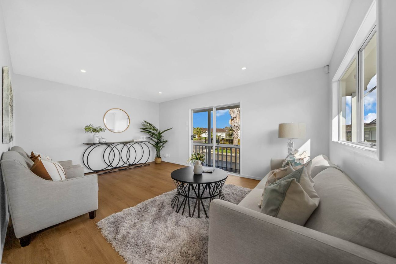 Urgent Sale - Vista 5