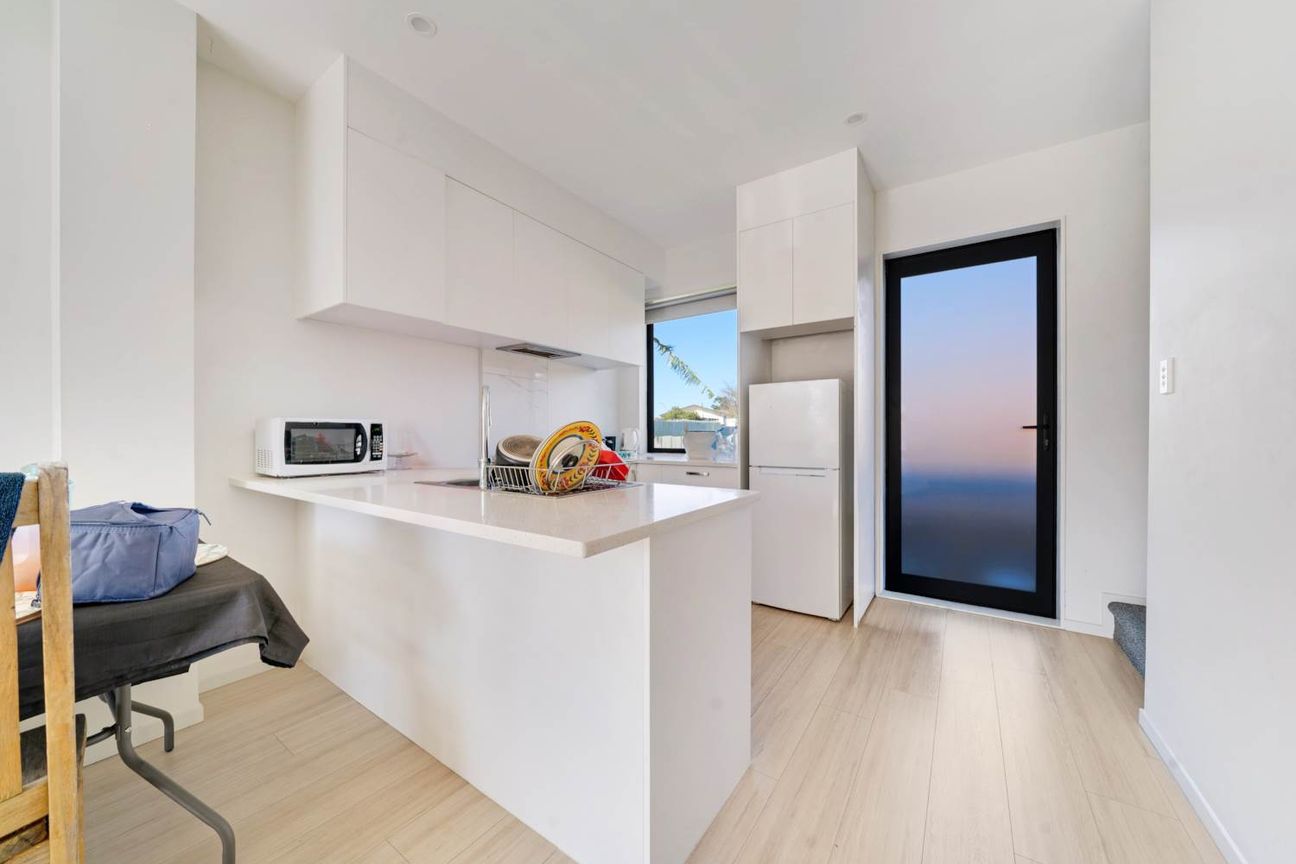 Brand New 2-Bedroom Home for Rent - Vista 4