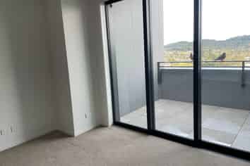 807/8 Waikumete Road, Glen Eden
