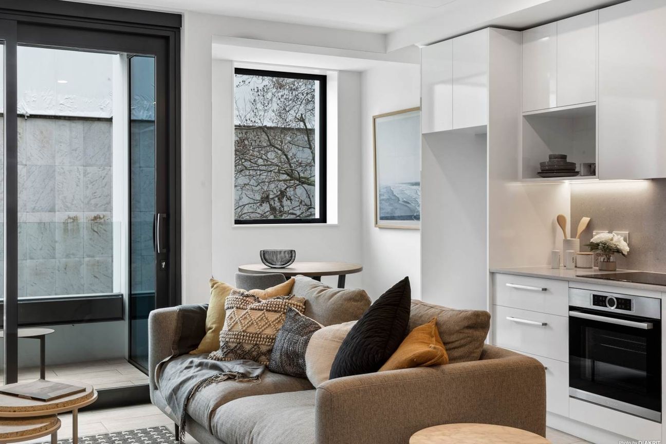 Modern studio unit near universties - Vista 5