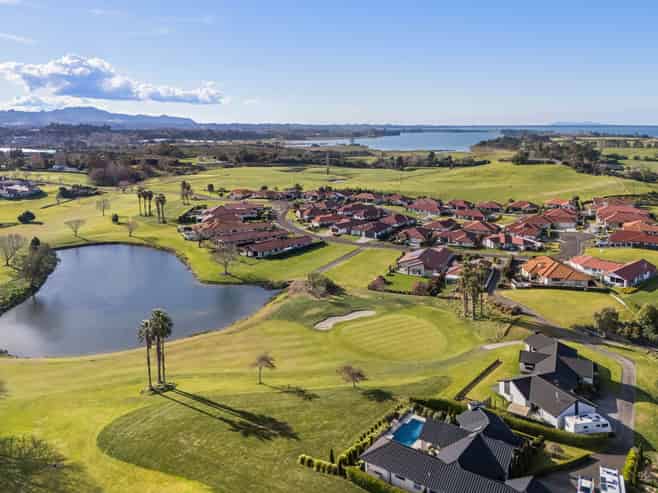 15/46 Sharp Road, Katikati