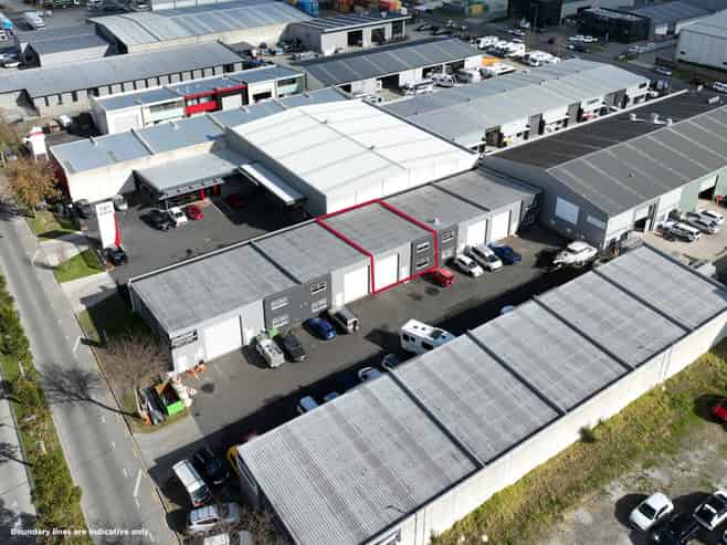 Taurikura Drive warehouse & office