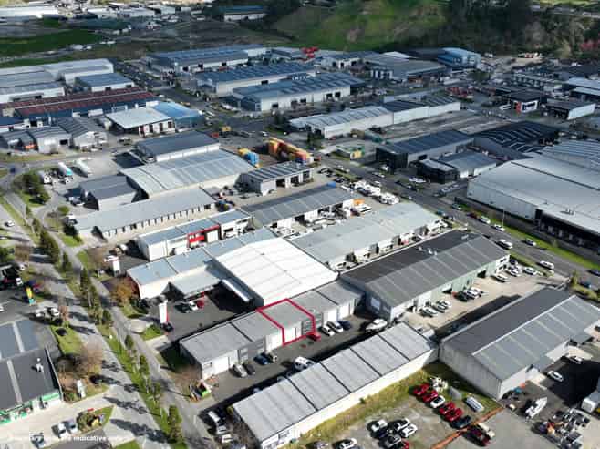 Taurikura Drive warehouse & office