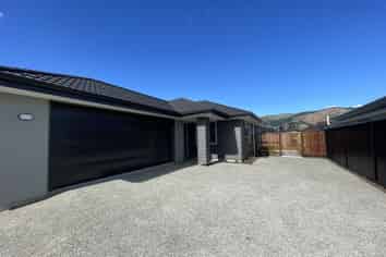 39 Camberley Road, Richmond