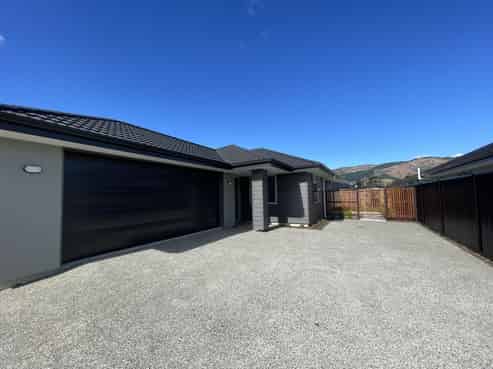 39 Camberley Road, Richmond