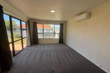 15 Queenwood Road, Levin