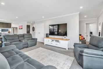 24 Billy T Lane, Rolleston