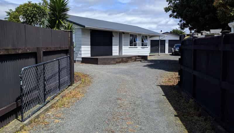 8 Grey Street, Levin